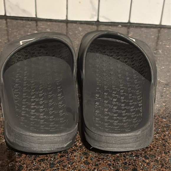 Fila Sleek Slides size W-6, unisex men/women , black, red, white - Picture 3 of 5